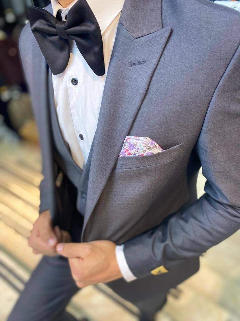 Three piece slim fit 